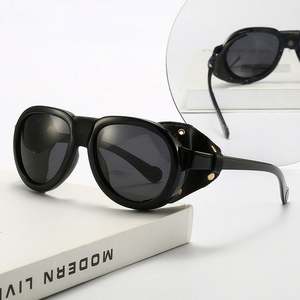 Lunettes de soleil polarisées UV400 pour hommes, style punk, coupe-vent, avec logo personnalisé, pour la conduite, vente en gros - Product Image 1