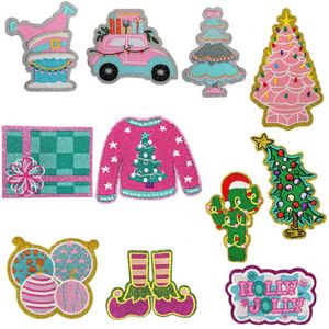 แผ่นปักลายกากเพชรขอบสีมาการอง ลายคริสต์มาส Hollyljolly สำหรับตกแต่งหมวก เสื้อฮู้ดดี้ และต้นคริสต์มาส - Product Image 1