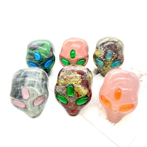 <span class=keywords><strong>Calaveras</strong></span> talladas a mano naturales de alta calidad al por mayor Cristal curativo pulido <span class=keywords><strong>Calaveras</strong></span> alienígenas de <span class=keywords><strong>tres</strong></span> ojos - Product Image 2