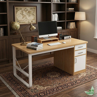Bureau d'ordinateur en chêne clair avec pieds en métal blanc, style nordique moderne, avec tiroirs et armoire pour le bureau à domicile et le travail