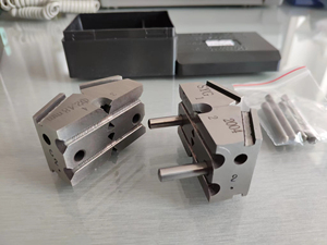 Máquina de Soldadura en Frío de Alambre de Cobre SWAN J3 al Mejor Precio, Molde de Soldadura de Doble Orificio, Molde de Soldadura de un Solo Orificio - Product Image 5