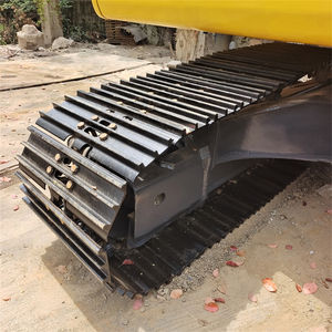 Excavadora de cadenas Komatsu PC160 usada de alto rendimiento con motor, caja de cambios, PLC y componentes de motor en venta a nivel mundial - Product Image 1