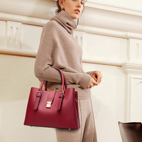 Sacs demi-lune en cuir PU de haute qualité, design chic vintage, nouvelle collection pour femmes, vente en gros personnalisée, sac à main tissé pour femmes, designer/