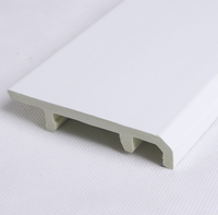 Plinthe de sol moderne en PVC plastique, aspect marbre blanc, résistante à l'eau, écologique, durable, installation facile