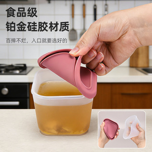Food Storage Container Square With Clip On Lid <b>Microwave</b> Safe For Travel And Daily Use - Product Image 5
