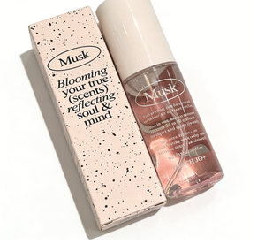 Spray desodorante con fragancia de sándalo estilo coreano PEACH JO+ 33 para hombres y mujeres. - Product Image 2