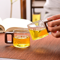 Tasse à thé en verre avec poignée carrée en bois massif, en borosilicate haute résistance, compatible avec les plaques chauffantes électriques, pour service à thé, vente en gros
