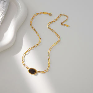 Collar J&D de Acero Inoxidable con Baño de Oro PVD de 18K, Collar Clásico Vintage con Cadena de Clip y Piedra de Ojo de Tigre - Product Image 4