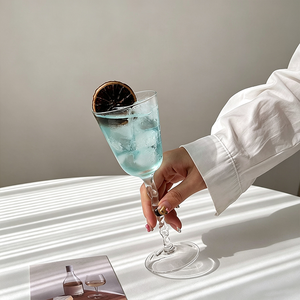 Copa de Vino de Cristal de Lujo Moderna Nórdica con Tallo en Espiral, Hecha a Mano, Ecológica, Apta para Lavavajillas, para Cócteles y Copas Coupe - Product Image 1