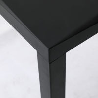 Table à manger rectangulaire longue en MDF noir, style minimaliste moderne, 4 à 6 places, avec base en métal thermolaqué, vente en gros directe usine