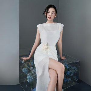 Elegante conjunto de traje de mujer blanco marfil Plume | Conjunto de Top y falda a juego de dos piezas de Vietnam - Product Image 4