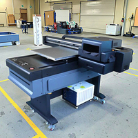 Printer Flatbed DTF UV untuk tanda logam akrilik dengan Platform isap 6090 dan 6 warna tinta UV