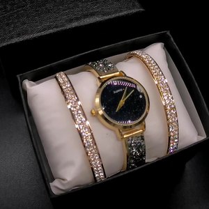 Dernier <span class=keywords><strong>Prix</strong></span> Promotionnel Montres pour Femmes Bracelet Doré Cadran Étoilé <span class=keywords><strong>Quartz</strong></span> Sets de Montres pour Dames - Product Image 1