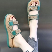Chaussons légers pour femmes en gros directement de l'usine, chaussures de plage d'extérieur, antidérapants, pour femmes, chaussons de créateurs pour femmes