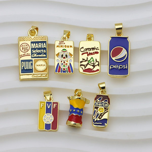 HD848 Dijes de esmalte chapados en oro de 18K con diseños de caramelo, refresco, botella de cerveza, globo aerostático, dinero y ala, para la fabricación de collares y joyas DIY - Product Image 3