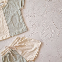 Vente en gros Ensemble de vêtements pour enfants Coton doux Color Block Patchwork Enfants Garçons Filles Top et Shorts Ensembles de base Vêtements décontractés pour l'été