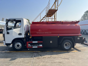 Camión Cisterna de Combustible Diésel de 5000L 5m3, Ligero, Portátil, Estación de Servicio Móvil con Bomba y Boquilla de Combustible en Venta - Product Image 4