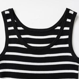 سترة نسائية كلاسيكية بياقة على شكل حرف U بخطوط سوداء وبيضاء من الصوف 100٪ للربيع والصيف، تصنيع حسب الطلب - Product Image 3