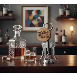 Abridor de Botellas Magnético Circular Hecho a Mano de Roble Blanco y Acero Inoxidable de The Barrel House - Product Image 3