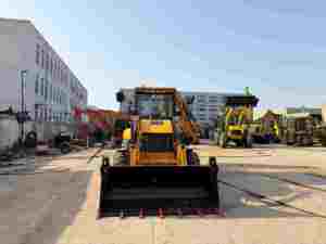 Nueva Retroexcavadora JCB 3CX 4WD Original con Cabina con Aire Acondicionado para Construcción de Carreteras - Product Image 3