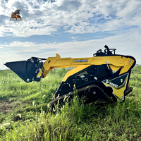 V1000 Tracked Skid Steer Bersertifikasi CE & Laris Manis, Pengiriman Cepat dengan Bucket 4-in-1 untuk Pekerjaan Peternakan dan Konstruksi, Tersedia di Gudang
