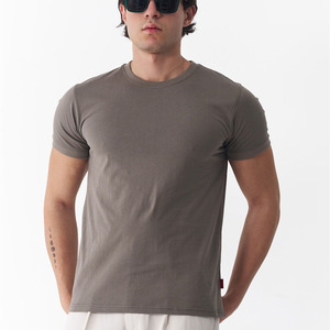 Camiseta de Manga Corta para Hombre, Color Sólido, Corte Regular, Cuello Redondo, Informal, de Algodón, para Verano, Uso al Aire Libre, Moderna y Elegante - Product Image 2