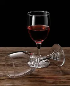 130 ml Großhandel Glaswaren hergestellt Home Kitchen Decor Klarglas Trink geschirr Hochzeits becher Becher Wein