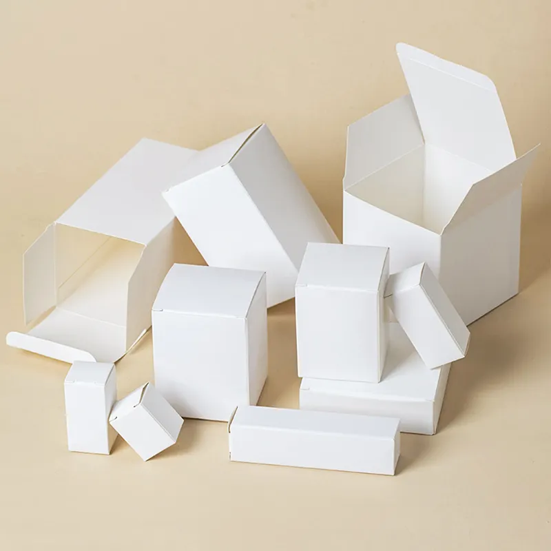 Aangepaste Diy Blanco Papieren Doos Verpakking Wit Hard Gecoat Papier Doos Eco Recycle Opvouwbare Kleine Kartonnen Kraftpapier Geschenkdoos