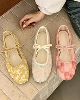 Chaussures plates Mary Jane style chinois Printemps 2026 – Tendance mode féerique avec tulle rose et nœud, bride réglable, semelle confortable