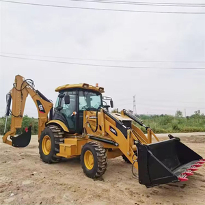 รถตักล้อยางตีนตะขาบ Caterpillar 420 มือสอง |   เครื่องยนต์คัมมินส์ |   รับน้ำหนักได้ 9 ตัน |   กำลังไฟ 92 กิโลวัตต์ |   สภาพดี |   ราคาที่แข่งขันได้ - Product Image 4