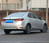 Toyota Corolla Hybride d'occasion 2016 1.8L CVT, version haut de gamme, configuration complète, voiture d'occasion fiable pour l'exportation