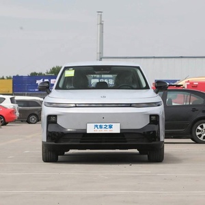 Leapmotor B10 รถเอสยูวีไฮบริด 5 ประตู 5 ที่นั่ง รถยนต์ไฟฟ้าอัจฉริยะ มอเตอร์ขับเคลื่อนเดี่ยว ระยะทางวิ่ง 600 กม. ตามมาตรฐาน CLTC รุ่น Fuel Cell EV Smart Edition - Product Image 4