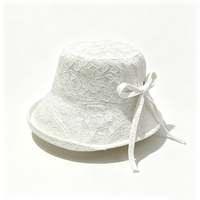 Chapeau Bob Blanc en Dentelle pour Femme avec Nœud, Broderie Florale Respirante, Protection Solaire, Casquette de Pêcheur pour l'Été, la Plage et les Voyages
