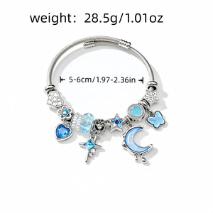 Joias Fanhua, Bracelete à Prova d'Água em Aço Inoxidável com Revestimento Dourado, Estrela, Lua, Bússola, Coração e Borboleta, Vendas Quentes no Tiktok - Product Image 5