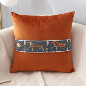 Housse de coussin <span class=keywords><strong>d</strong></span>écorative en velours jacquard de luxe 18 x 18, matériau de haute qualité, taies <span class=keywords><strong>d</strong></span>'<span class=keywords><strong>oreiller</strong></span> à sangle - Product Image 1