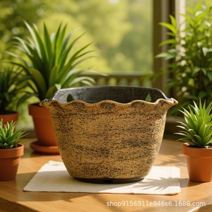 Pots de fleurs muraux en plastique PP en forme de jet de brume, simples et modernes, pour balcons et rampes, vente directe usine - Product Image 3