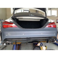 Pare-chocs de voiture pour Mercedes Benz W117 CLA 2013-2018 année facelift CLA45 modèle avec pare-chocs grilles tuyaux de diffuseur arrière