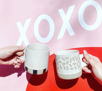 Mug en céramique fait main à rayures noires et blanches, style nordique, capacité 301-400 ml, pour la rentrée scolaire, design simple et tendance