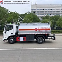Camion-citerne à huile en acier de haute qualité Sinotruk HOWO 4x2, 20000 litres, avec fonction de pulvérisation, camion-citerne de transport d'huile/carburant diesel/essence 6x4