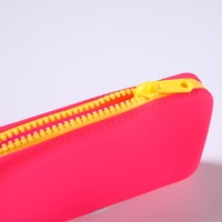 Sac de maquillage Portable en Silicone pour femmes voyage cosmétique sac à fermeture éclair pochette de rangement carré trousse de toilette porte-monnaie étanche
