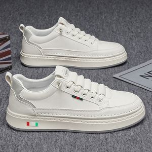 Zapatillas de Piel Auténtica con Cordones, Modernas y Versátiles, Cómodas y Duraderas, Antideslizantes para Hombre, Primavera/Verano-Otoño - Product Image 1