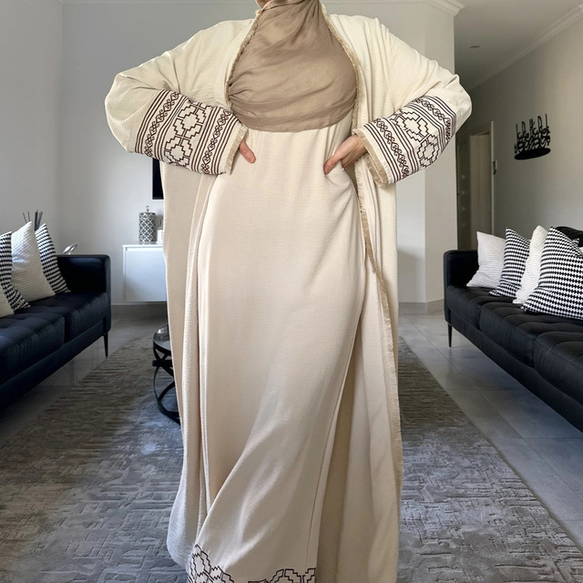 Elegant Two-Piece Abaya Set with Geometric Embroidery Open Kimono Abaya and Inner Maxi Dress