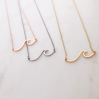 Collier en acier inoxydable pour femmes, pendentif vague plaqué or et imperméable à l'eau, sans ternissement, surfeur, plage, été