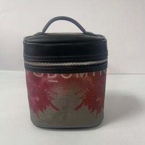 Bolsa de Cosméticos de Viaje para Mujer con Diseño de Dulces, Personalizada, de Gran Capacidad, Portátil, de PU y Pana, Reutilizable, Ligera y Resistente al Agua - Product Image 1