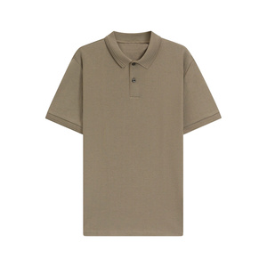 Polo de Corte Holgado en Color Liso para Hombre, Hecho de Algodón Premium con Mangas Cortas y Caída Cómoda - Product Image 4