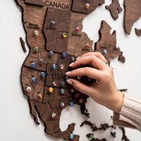 Carte du monde en bois 3D pour mur - Décoration murale, carte de voyage avec épingles, grande carte décorative du monde pour la maison