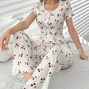Ensemble pyjama deux pièces pour femme, décontracté et confortable, à manches courtes et pantalon, motif fleurs de cerisier, avec nœud, pour la maison - Product Image 1