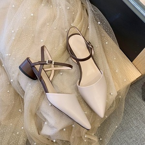Nouvelles sandales à talon compensé mi-haut à bout pointu et fermé, style européen et américain, à bride unique, collection printemps 2025 – Vente en gros - Product Image 4