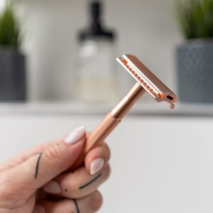 <span class=keywords><strong>Rasoir</strong></span> de sécurité réutilisable zéro déchet pour homme avec manche en métal, <span class=keywords><strong>rasoir</strong></span> de sécurité avec manche robuste en laiton et 5 lames à double tranchant - Product Image 2