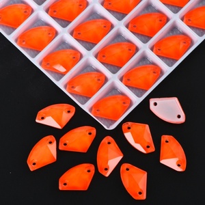 Cristales de Diamantes Sueltos Cosidos a Mano con Forma Galáctica Premium OLeeya, Personalizados con Pedrería, para Procesamiento de Prendas - Product Image 3